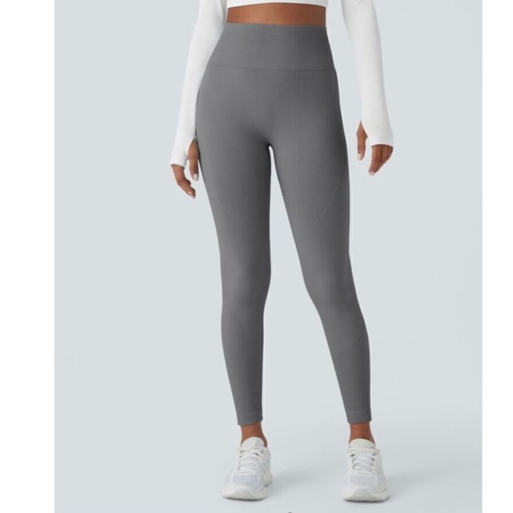 NWOT Seamless Flow High Waisted Butt Lifting Leggings  Grey Sz S